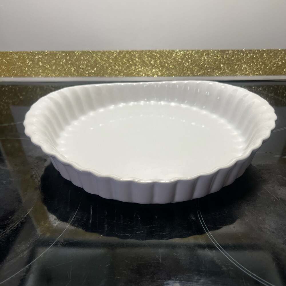 Wilton Industries Tart Dish Fluted White Stone 2005 Made in Portugal EUC Baking